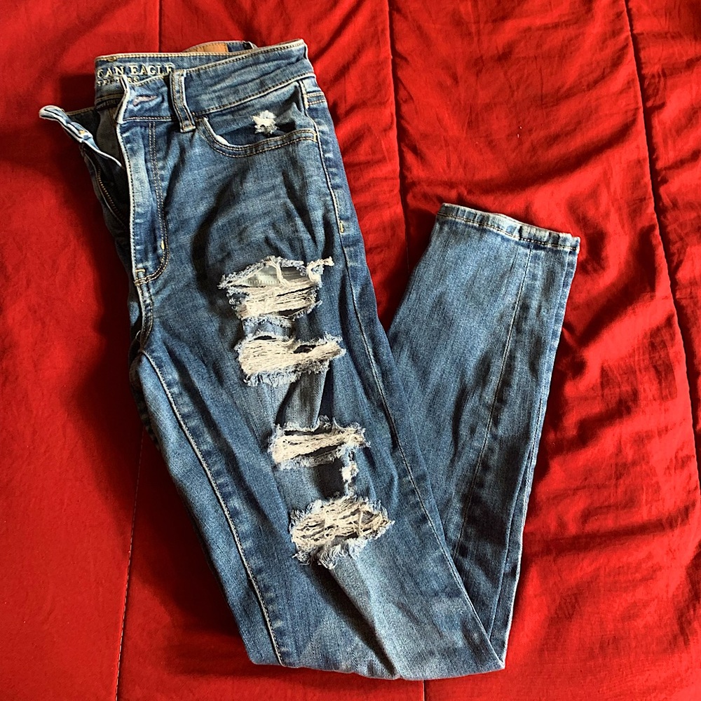 American Eagle Jeans size 6 short.